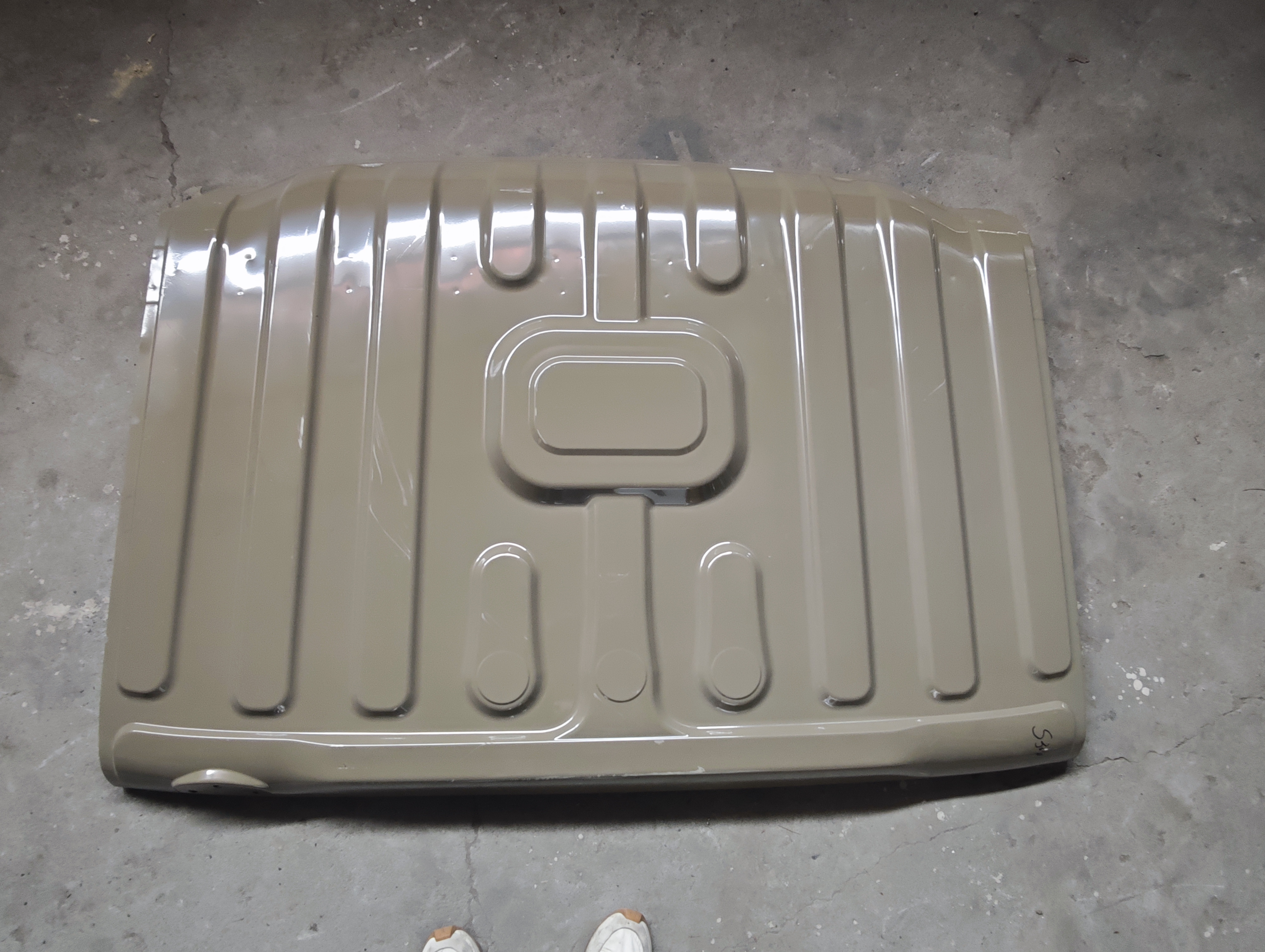 陕汽智云S300顶盖焊接总成CS74185