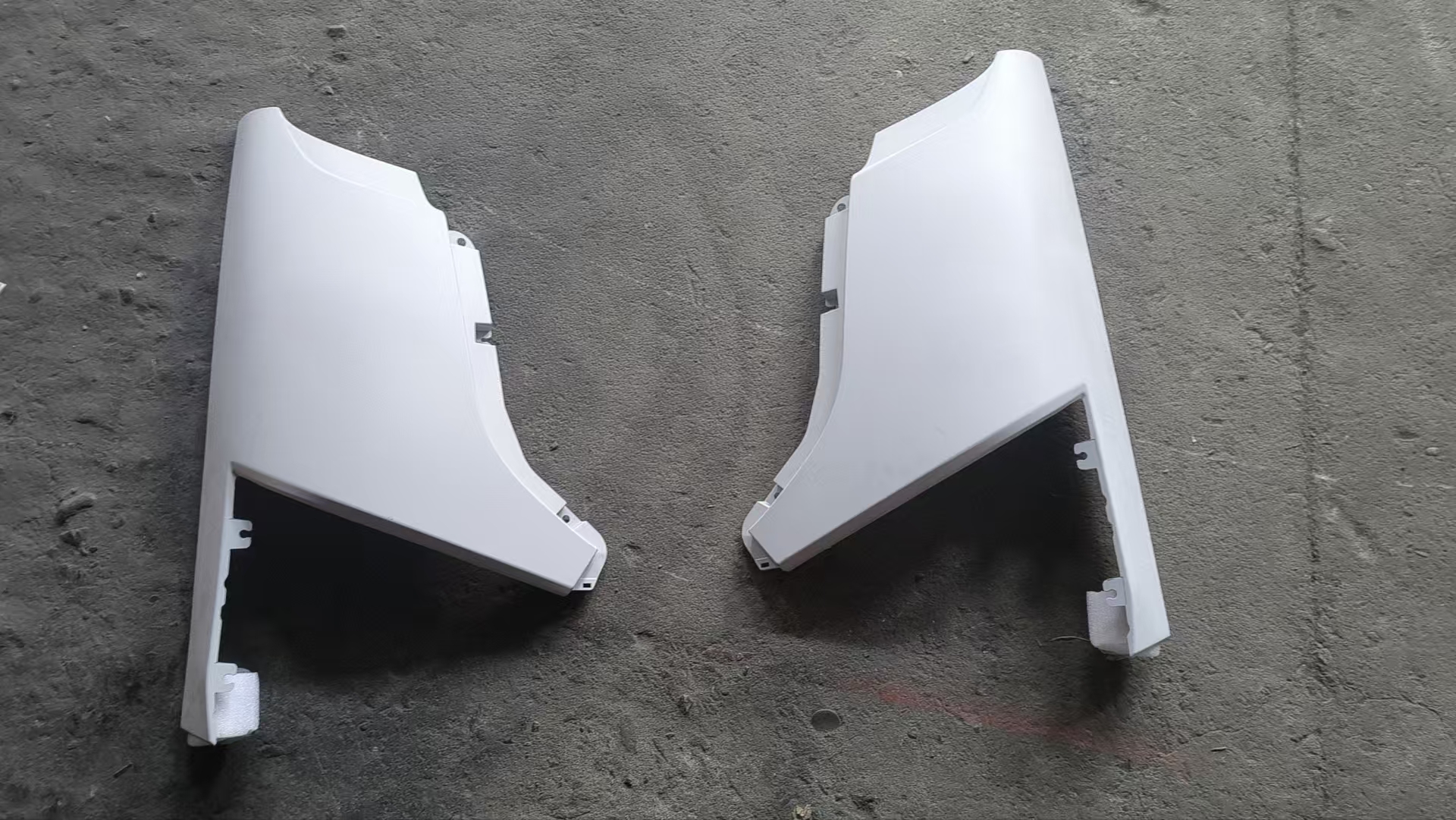 陕汽智云S300外侧板cs145674